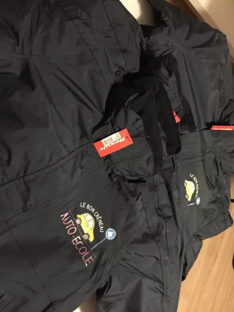 Réalisation textile personnalisée par Infopixel à Bertrix