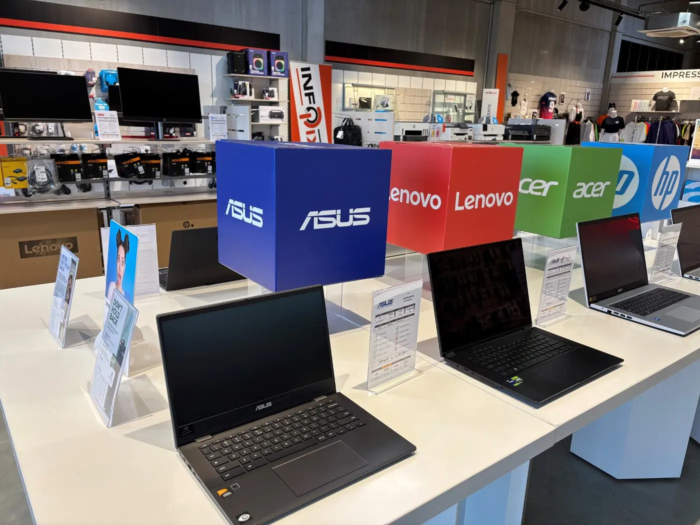 Service informatique Infopixel autour de Bertrix